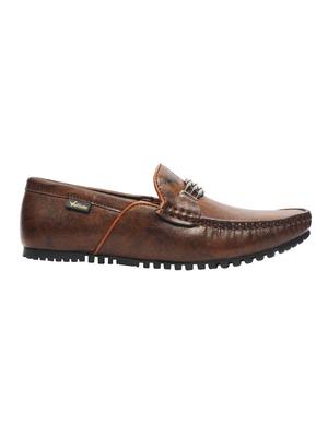 vellinto brown leatherette loafers - 16501090 - Standard Image - 2