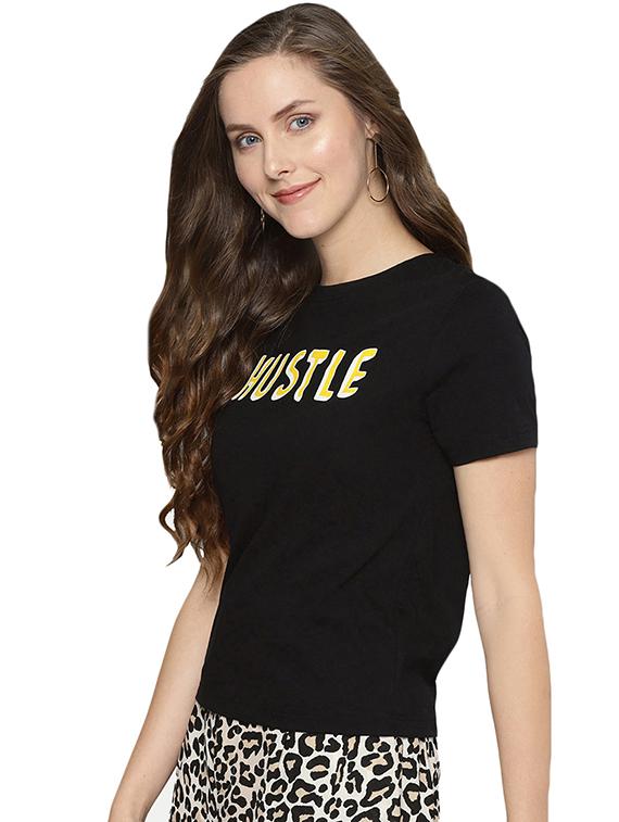 crew neck quirky text tee - 16510825 - Zoom Image - 2