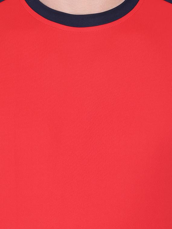 red solid t-shirt - 16517950 - Zoom Image - 5