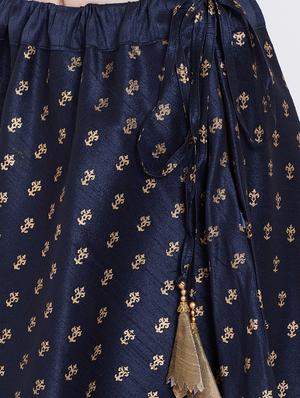 contrast printed lehenga - 16542130 - Standard Image - 5