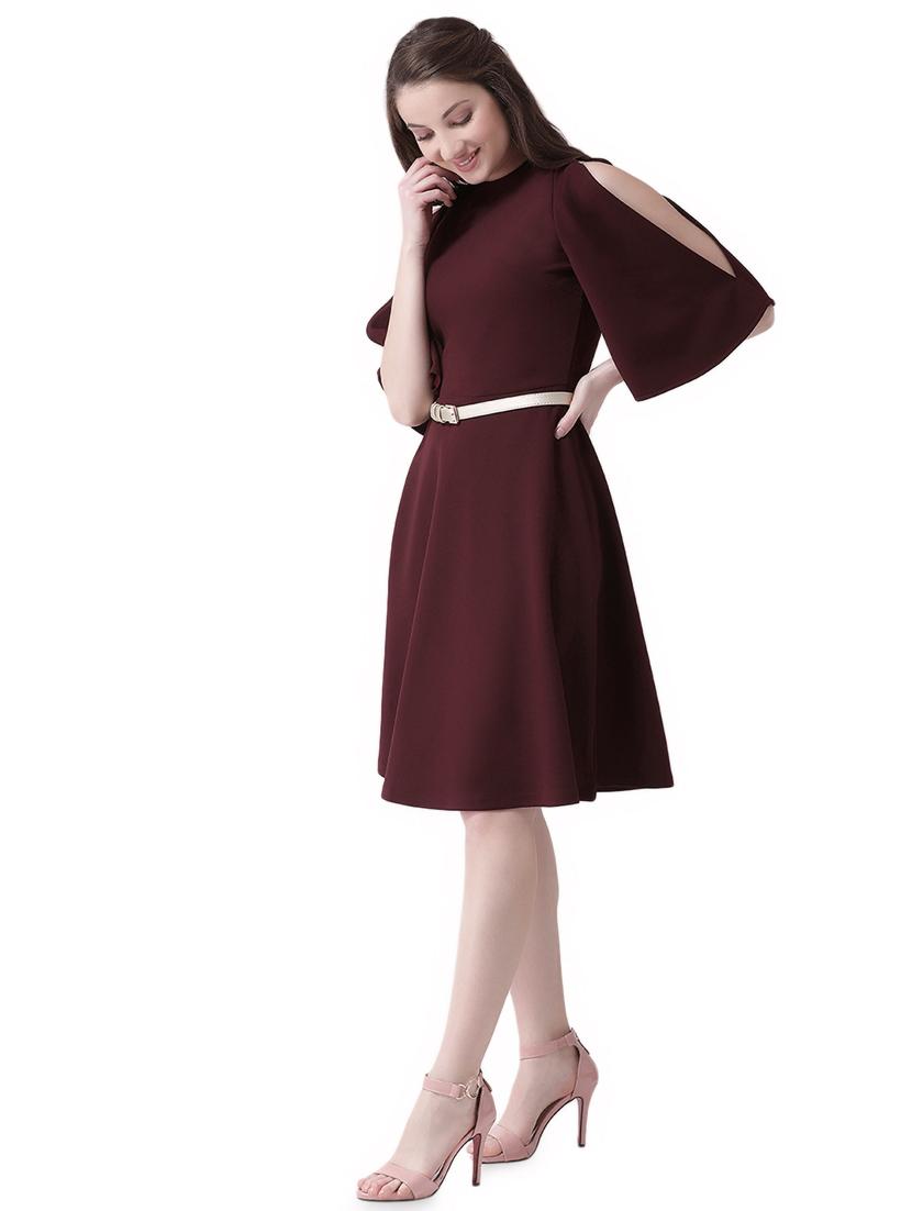 crew neck slit sleeved belted dress - 16552924 - Zoom Image - 2