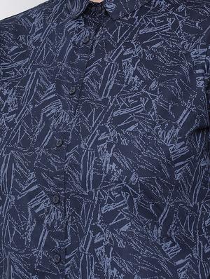 curved hem abstract shirt - 16558587 - Standard Image - 5