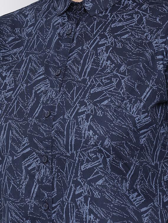 curved hem abstract shirt - 16558587 - Zoom Image - 5