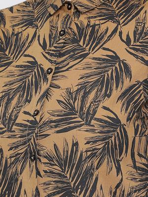 curved hem tropical shirt - 16558613 - Standard Image - 5