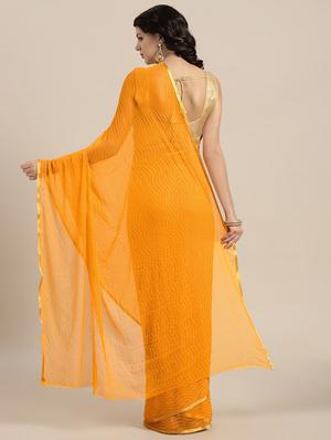 leheriya bordered saree with blouse - 16561533 - Standard Image - 2