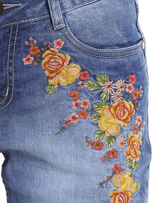 embroidered detail jeans - 16565342 - Standard Image - 5