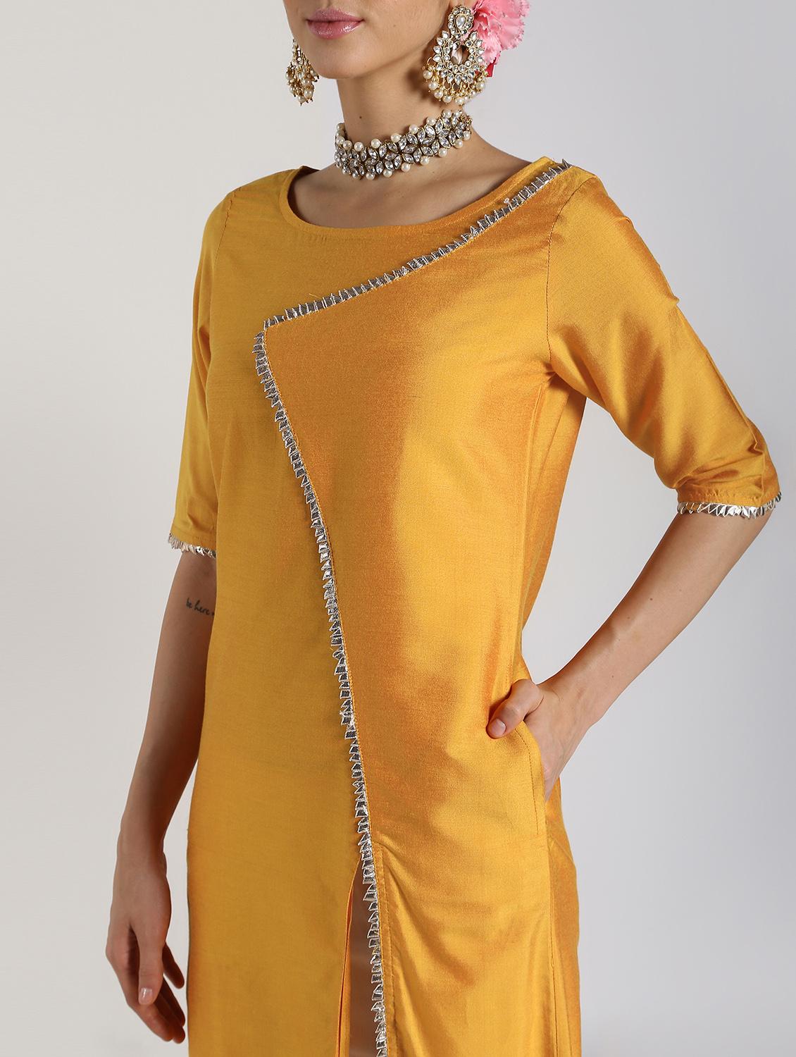 lace detailed high-slit overlap kurta - 16568798 - Zoom Image - 5