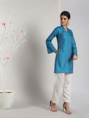 flared sleeves solid straight kurta - 16568806 - Standard Image - 2