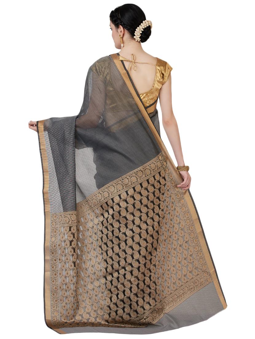 solid borederd banarasi saree with blouse - 16589435 - Zoom Image - 2