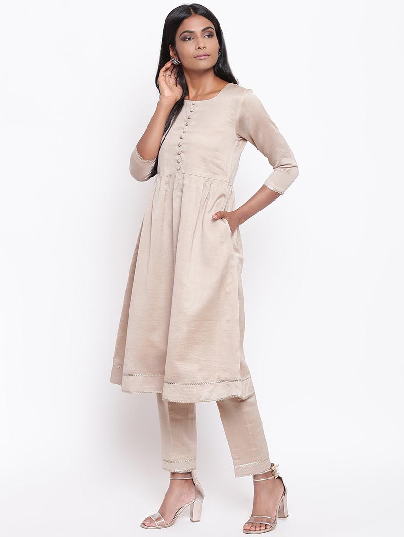 solid chanderi flared kurta - 16589566 - Zoom Image - 2