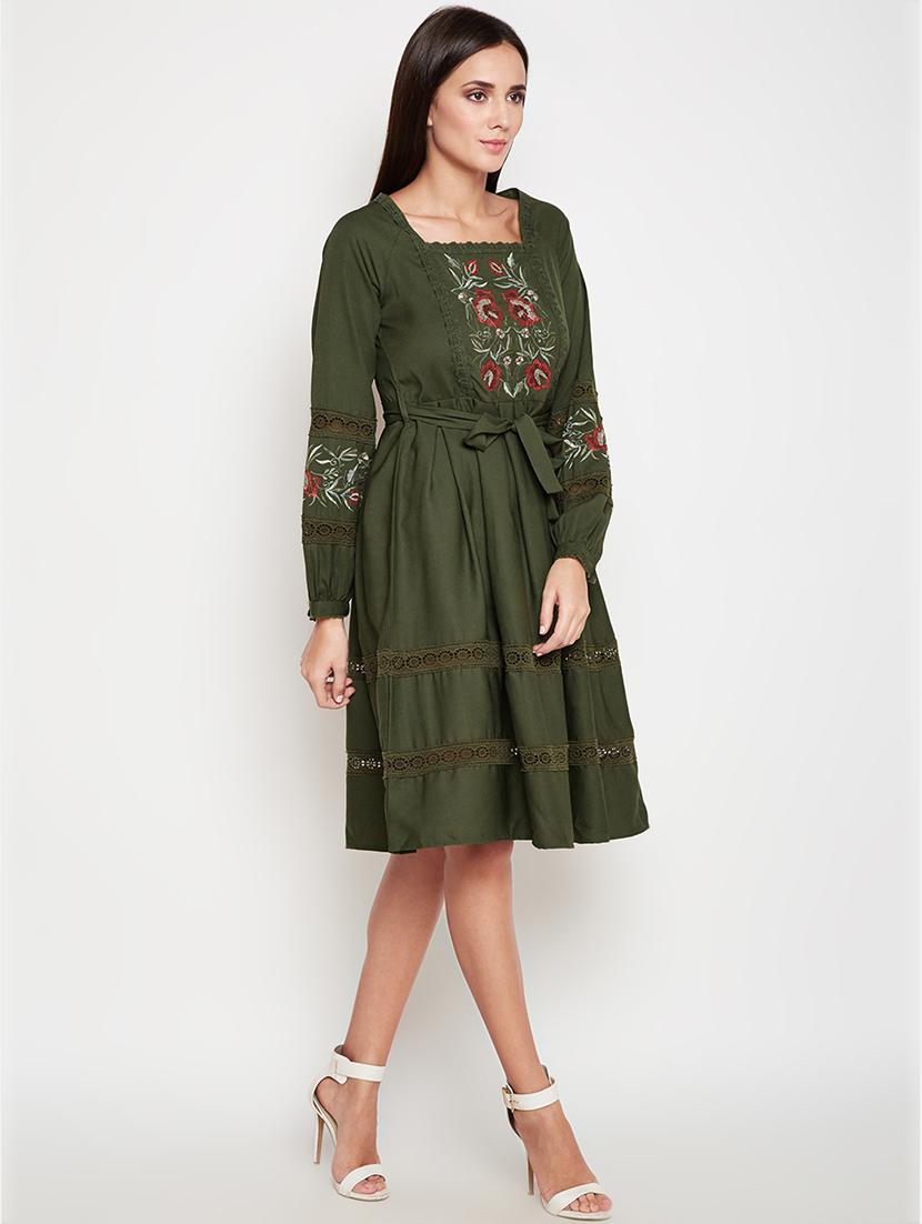 tie knot embroidered a-line dress - 16611931 - Zoom Image - 2