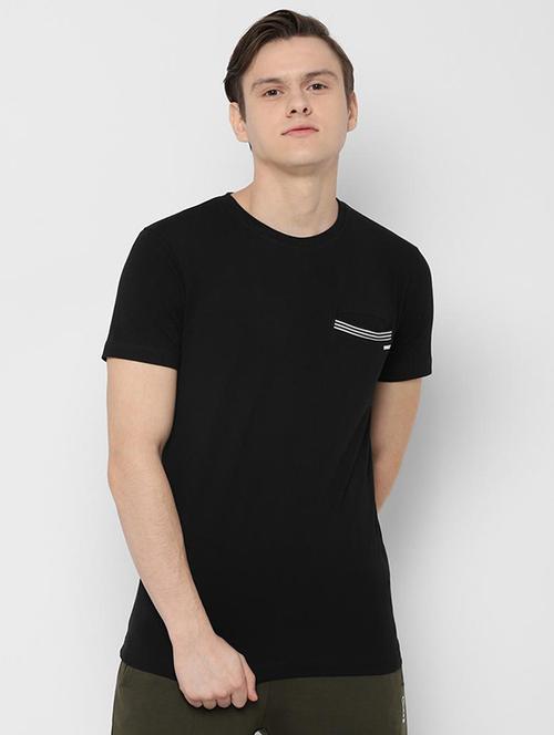 black solid pocket t-shirt - 16620750 - Standard Image - 1