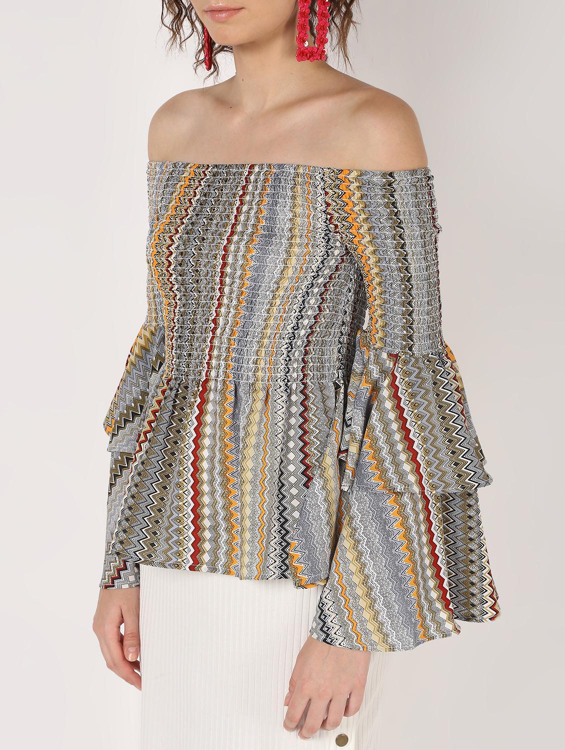 off shoulder asymmetric bell sleeved top - 16631713 - Zoom Image - 5