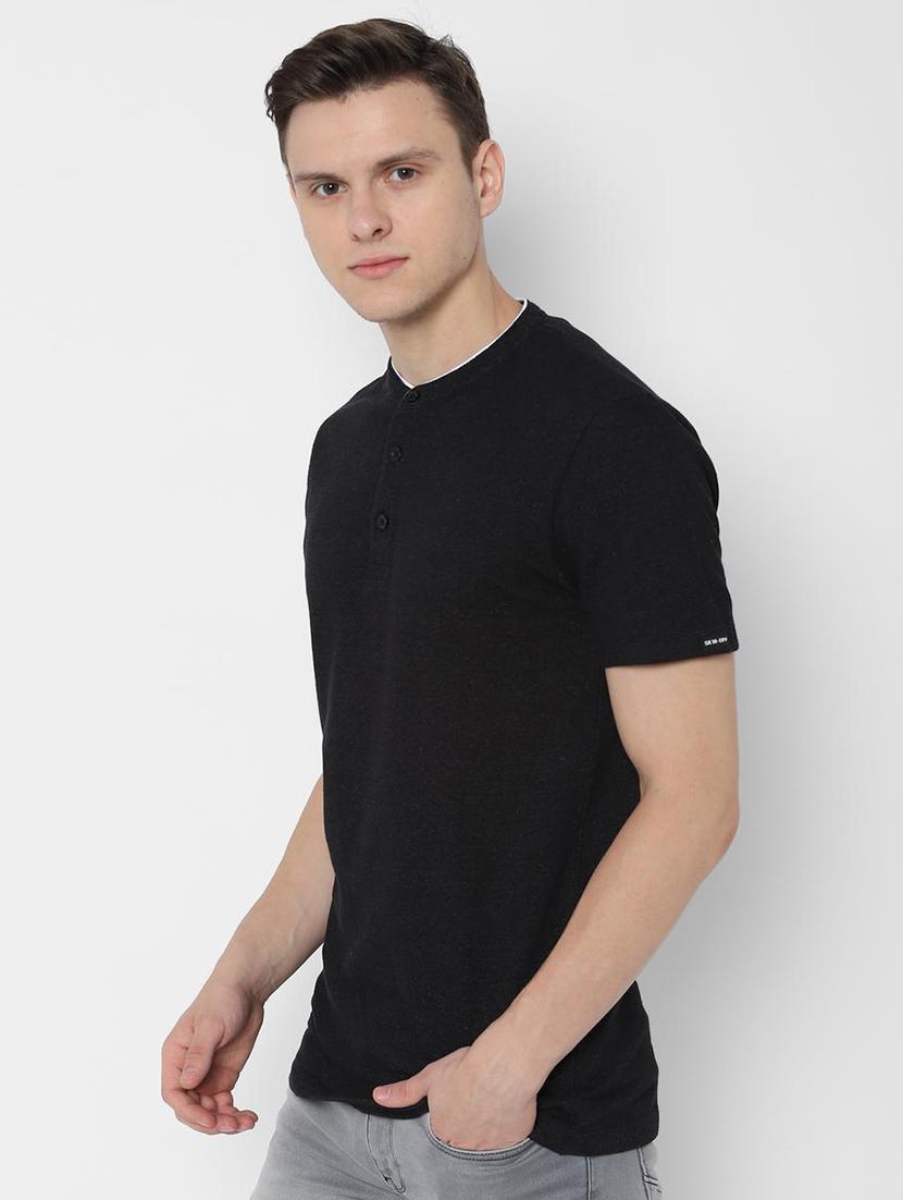 black solid t-shirt - 16637034 - Zoom Image - 2