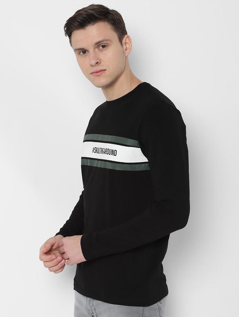 black chest print t-shirt - 16637035 - Zoom Image - 2