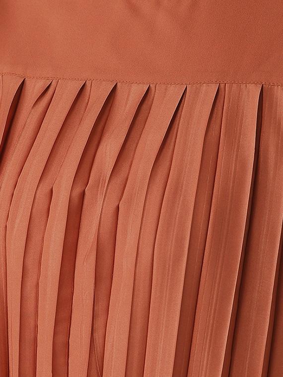 cold shoulder pleated top - 16642849 - Zoom Image - 5