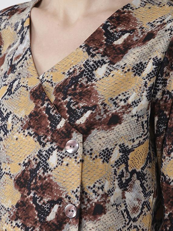 v neck snake print gathered top - 16642868 - Zoom Image - 5