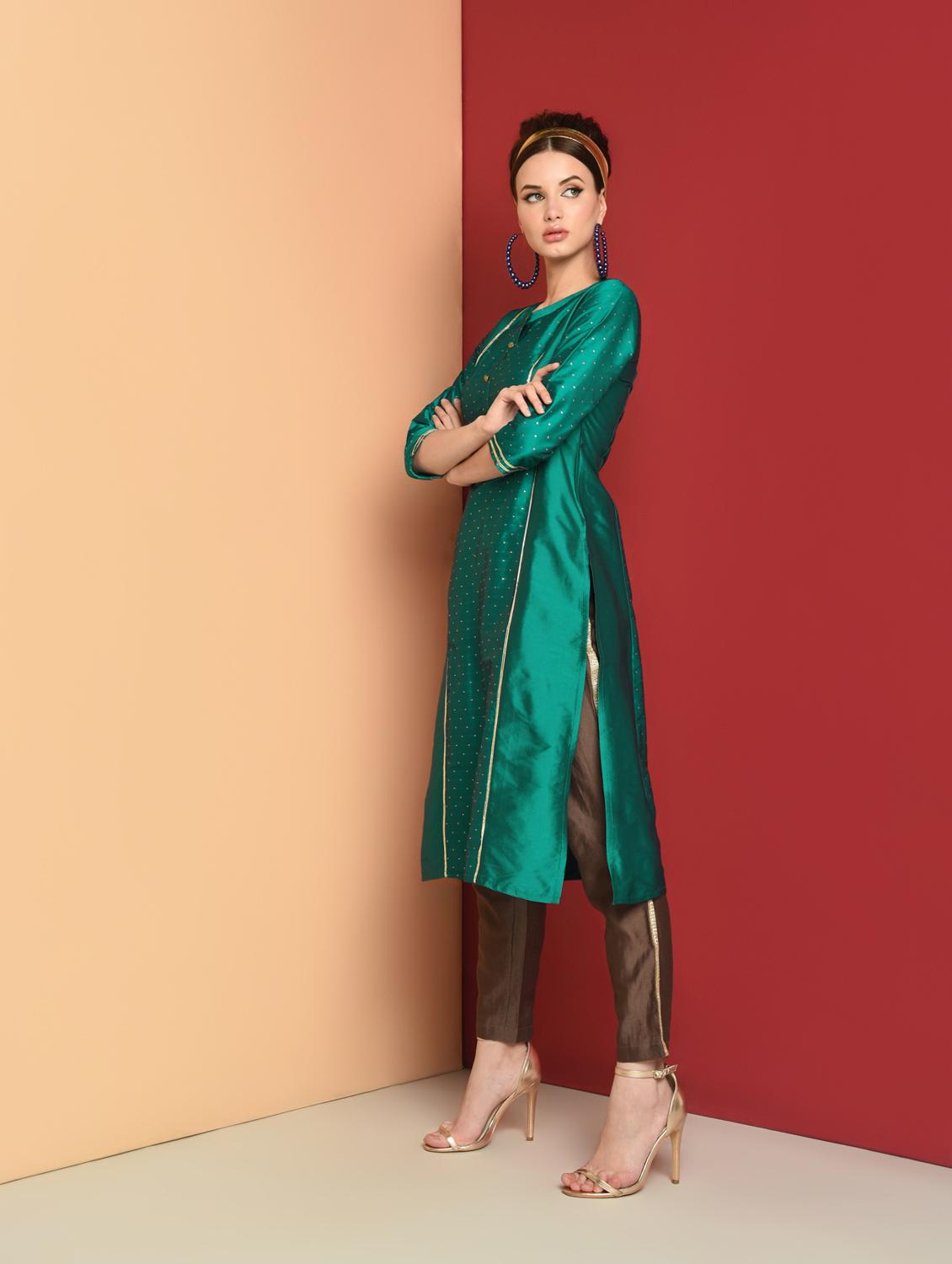 solid silk straight kurta - 16654273 - Zoom Image - 2