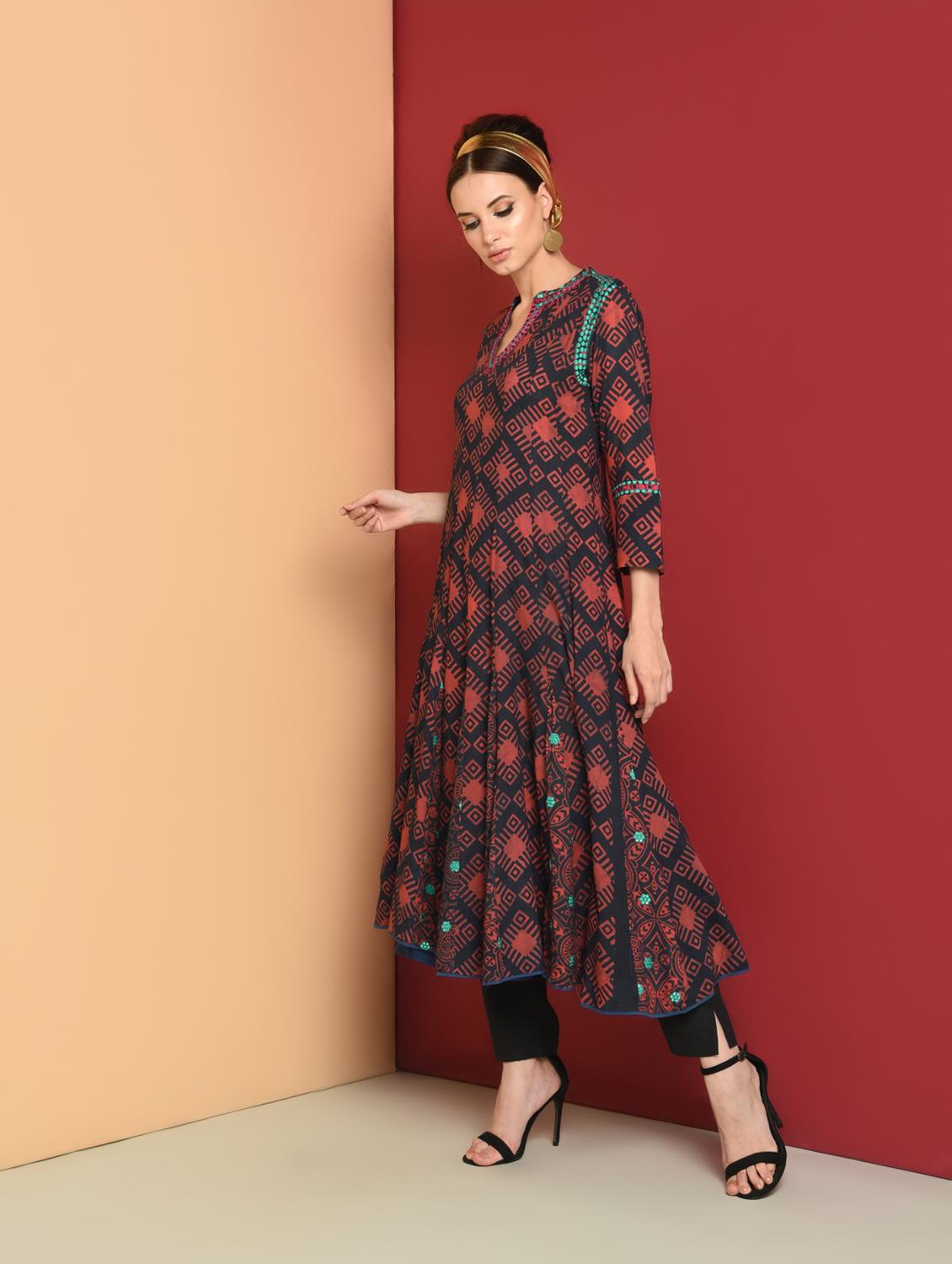 printed flared kurta - 16654279 - Zoom Image - 2