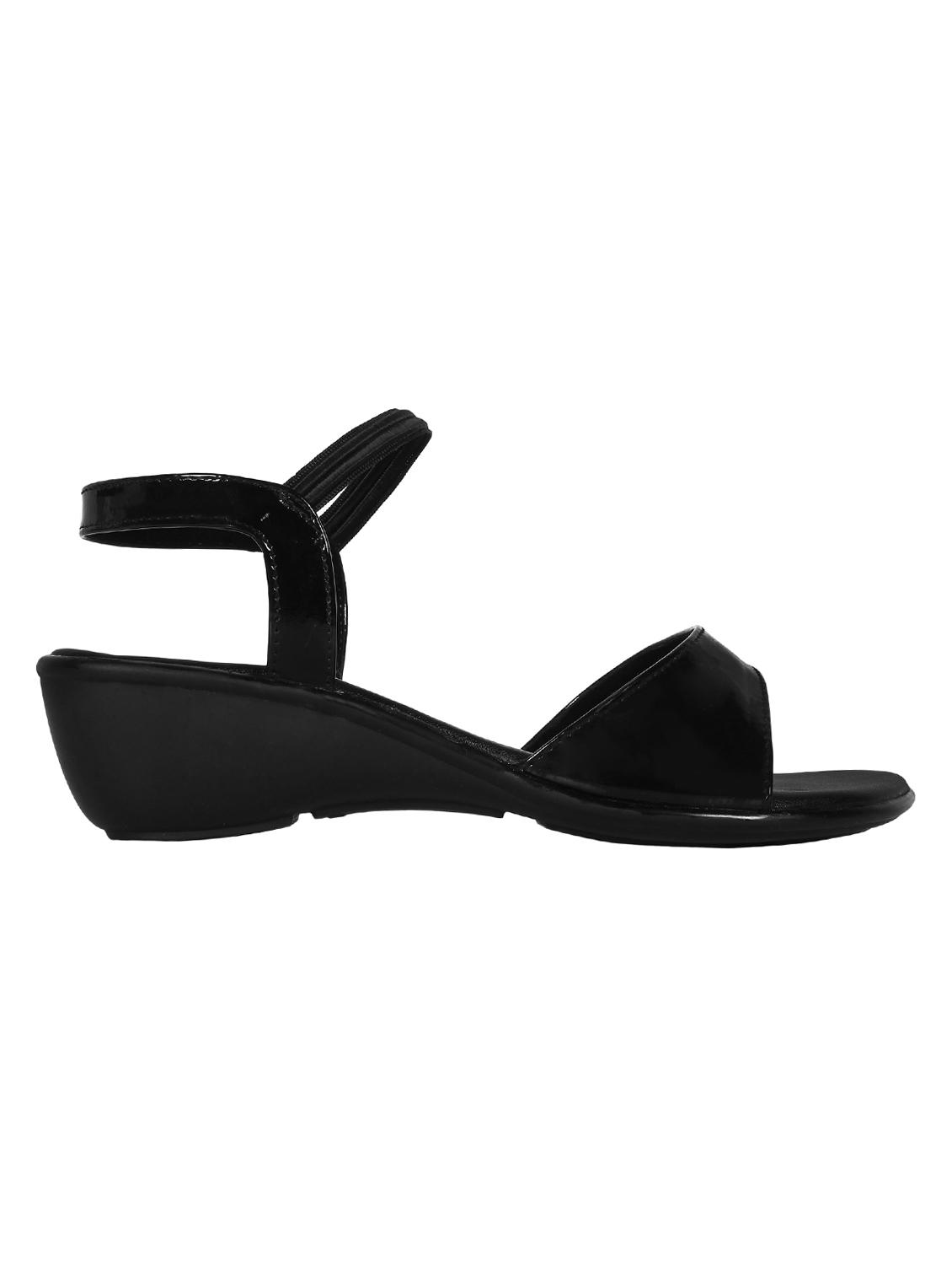 black back strap wedges - 16659770 - Zoom Image - 2