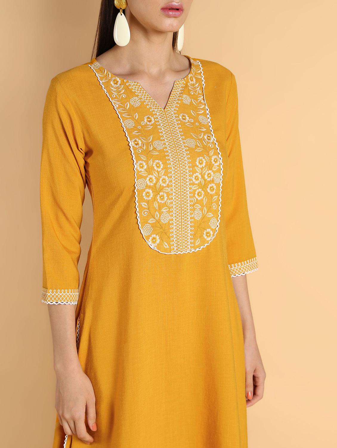 embroidered a-line kurta - 16660356 - Zoom Image - 5