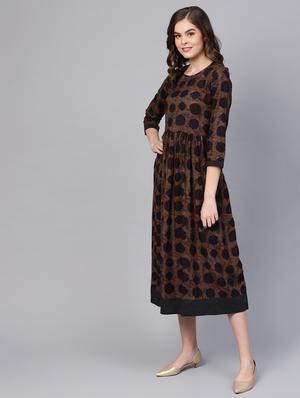 round neck gathered a-line dress - 16662305 - Standard Image - 2