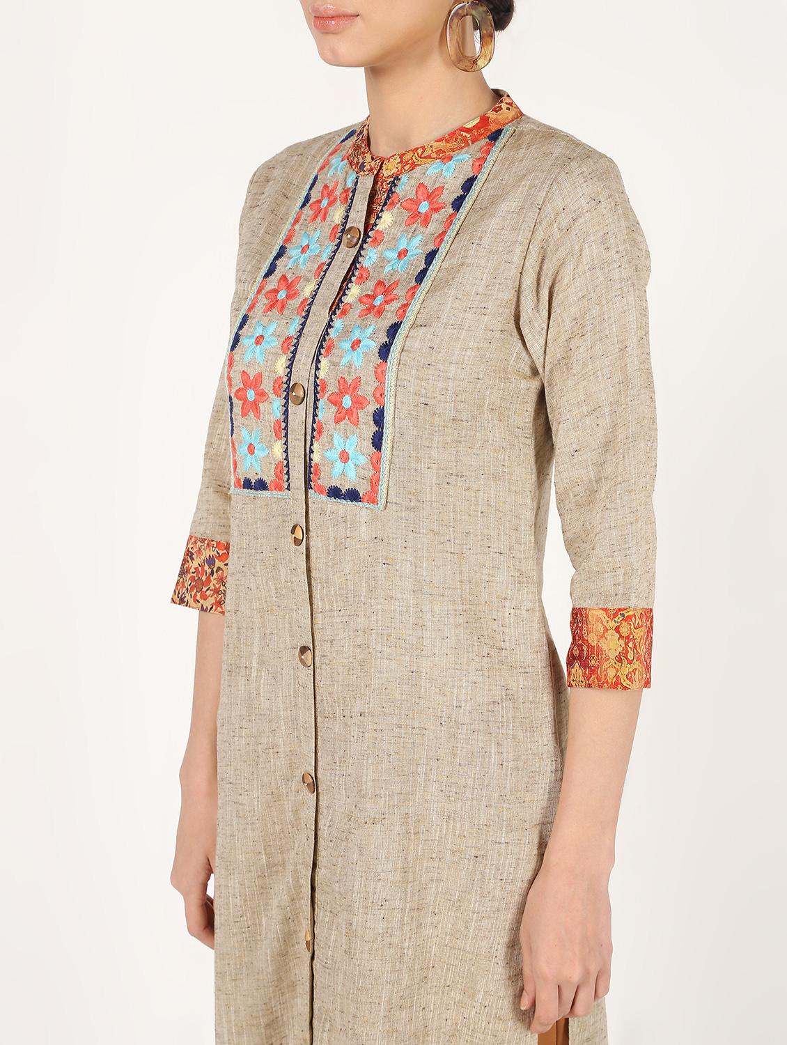 yoke embroidered straight kurta - 16667179 - Zoom Image - 5