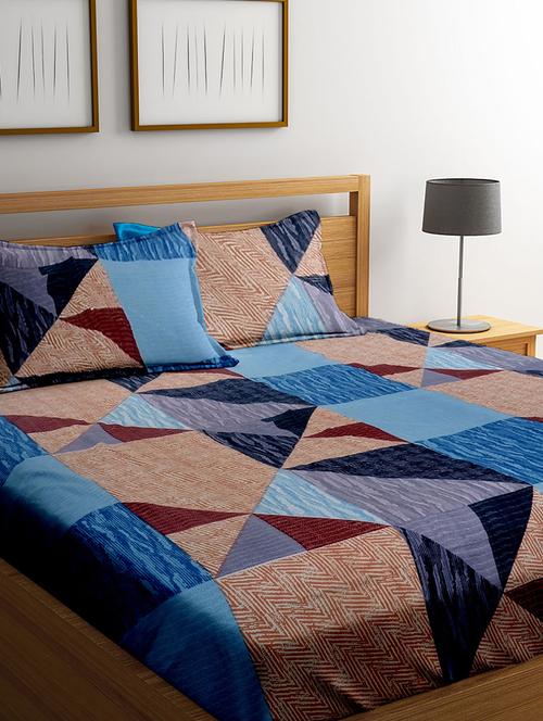 double bedsheet with 2 pillow cover - 16673733 - Standard Image - 1