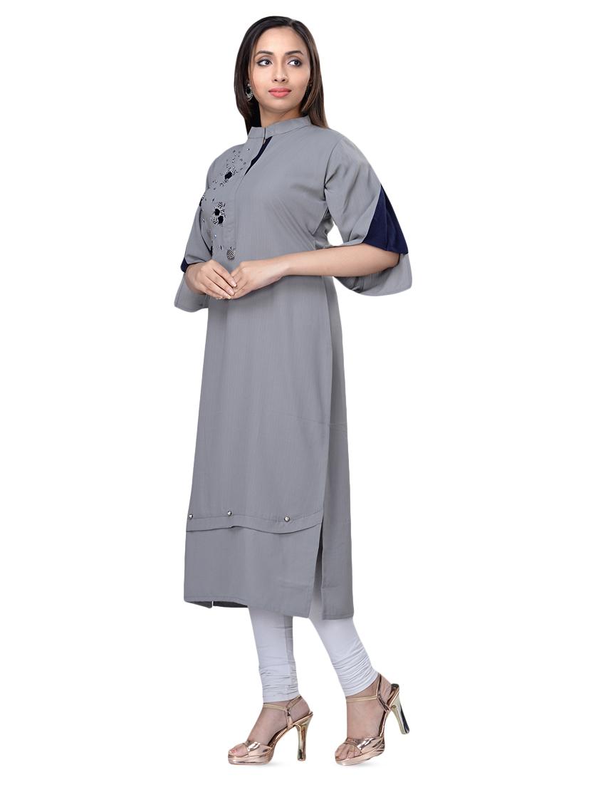 embroidered straight kurta - 16676382 - Zoom Image - 2