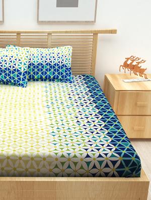 king size bedsheet with 2 pillow cover - 16680255 - Standard Image - 5