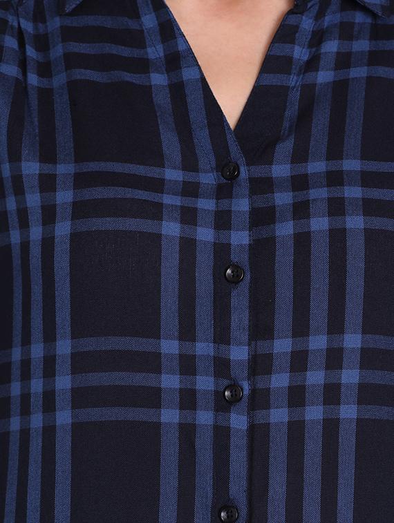 roll up sleeved checekered shirt - 16681458 - Zoom Image - 5