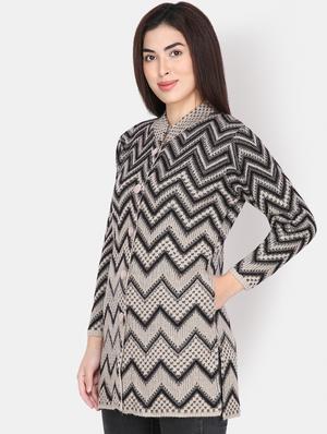 pocket detail long sleeved wool cardigan - 16682106 - Standard Image - 2