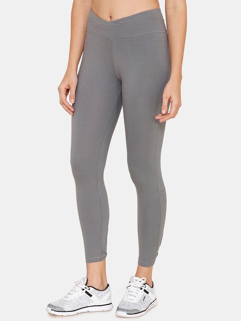 high rise cutout detail sports legging - 16682788 - Zoom Image - 2