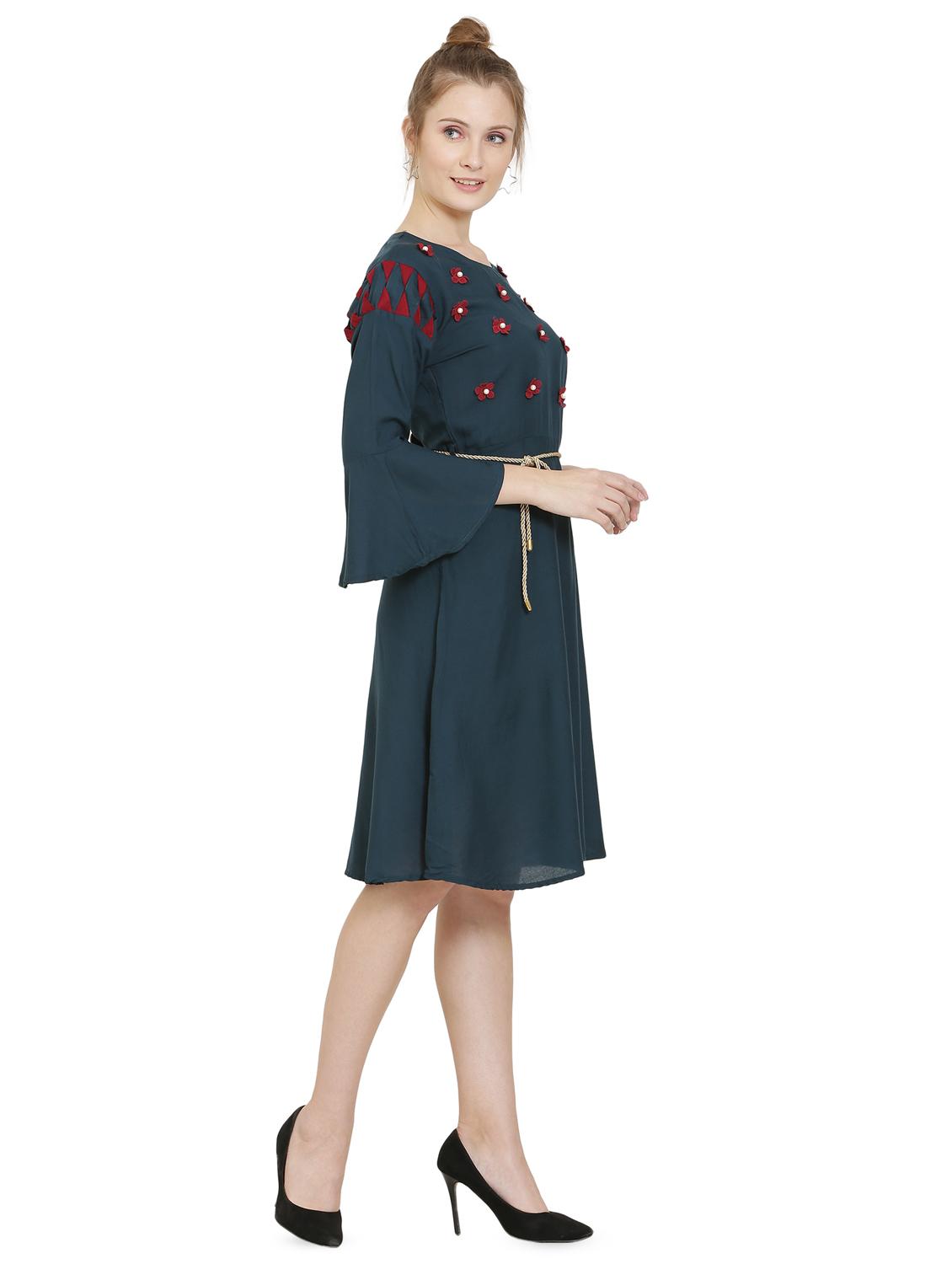 bell sleeved floral applique a-line dress - 16685498 - Zoom Image - 2