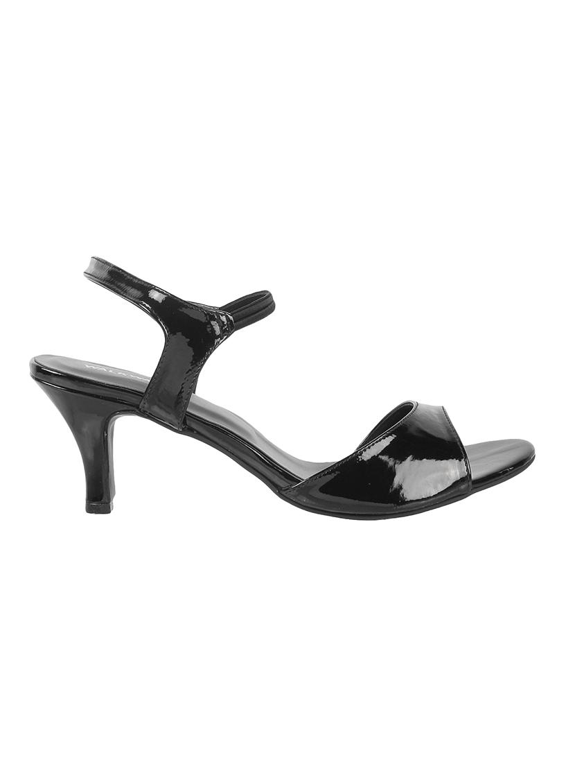 black back strap sandals - 16691897 - Zoom Image - 2
