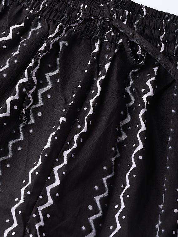 printed kurta palazzo set - 16696289 - Zoom Image - 5