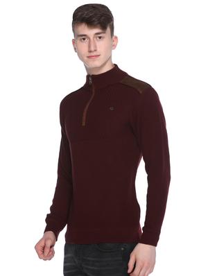 red self design pullover - 16696689 - Standard Image - 2
