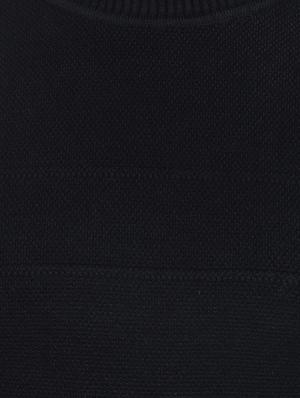 black self design pullover - 16698957 - Standard Image - 5