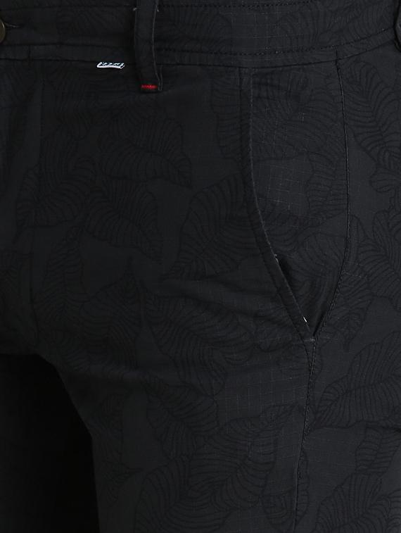 black solid chinos - 16701013 - Zoom Image - 5