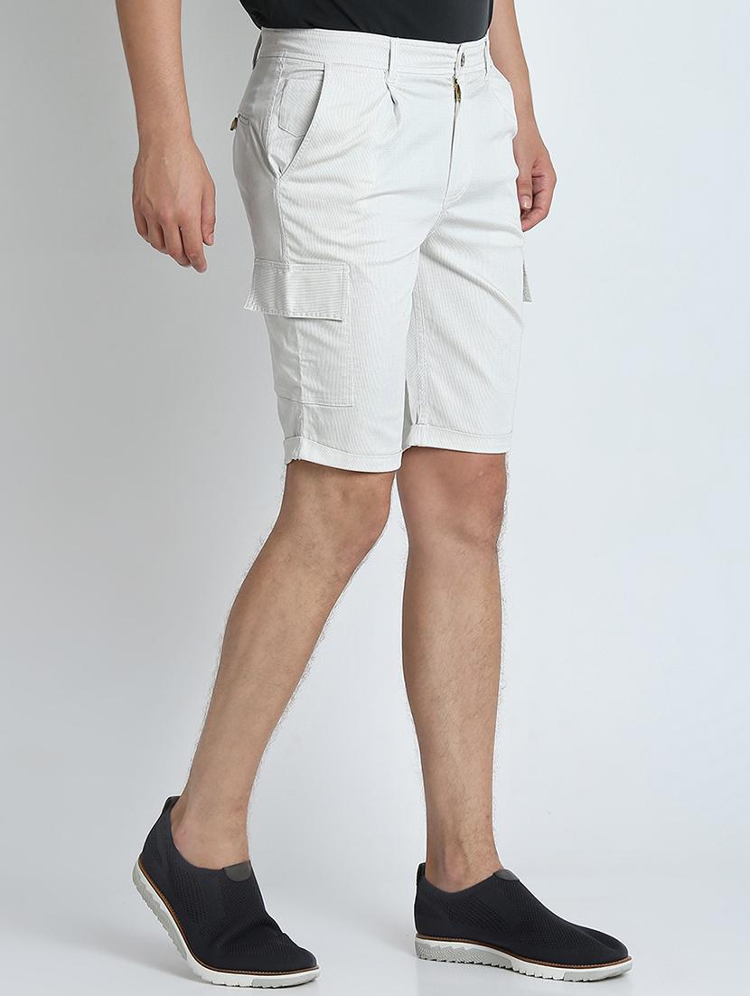 white checkered shorts - 16701800 - Zoom Image - 2