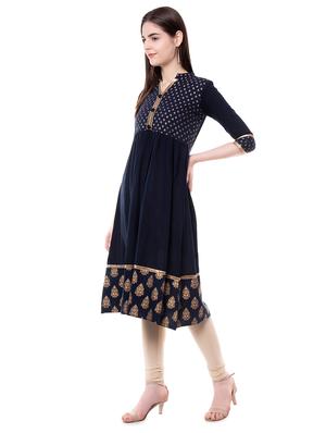 gold print flared kurta - 16708590 - Standard Image - 2