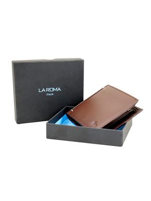 brown leather wallet - 16711682 - Standard Image - 5