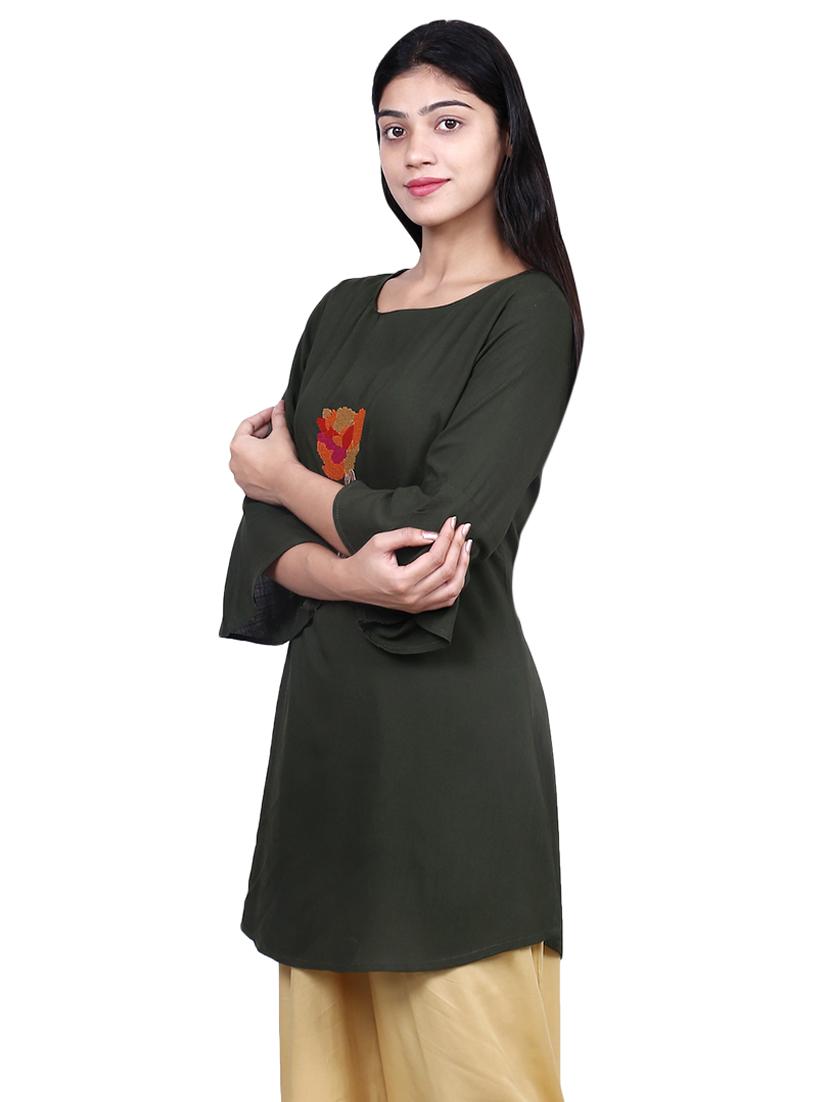 embroidered solid kurti - 16712615 - Zoom Image - 2