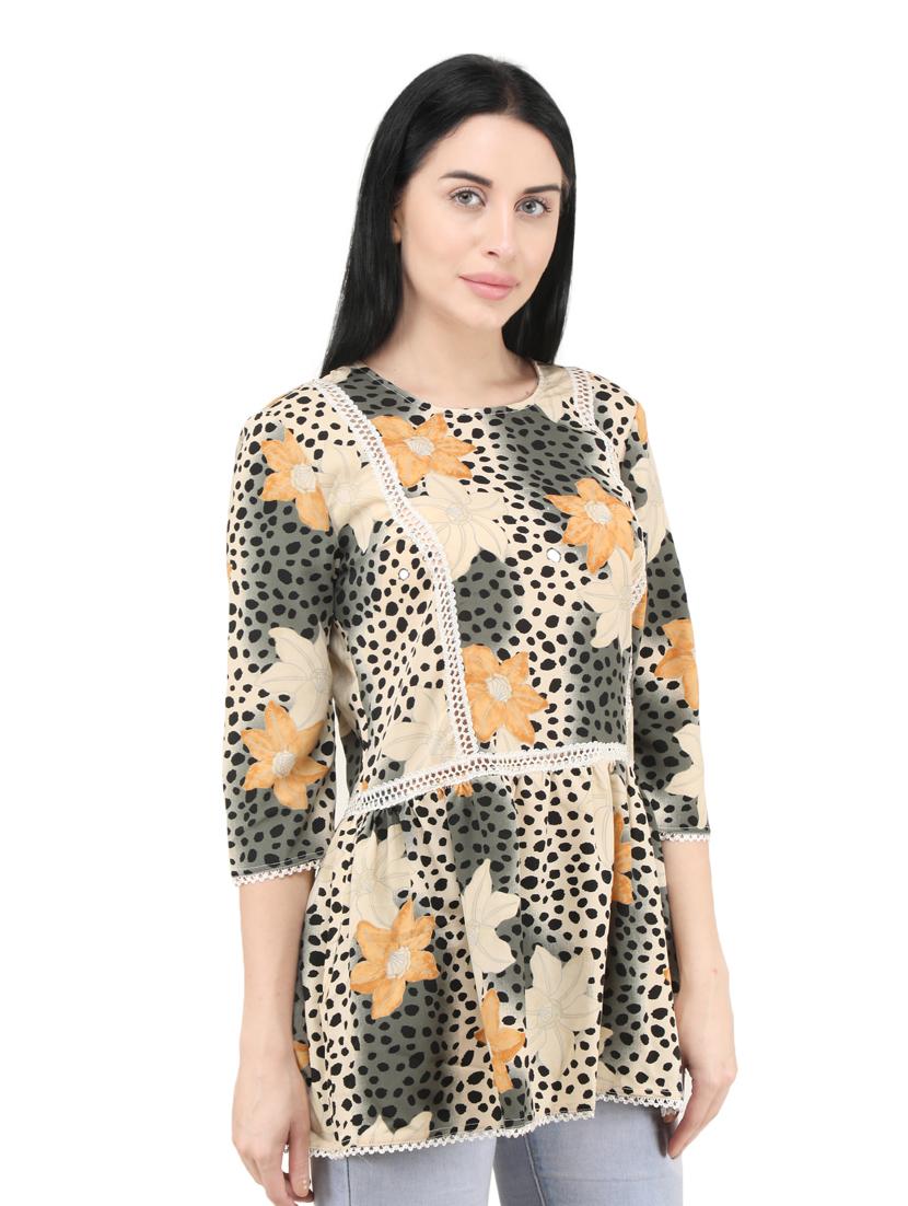 round neck lace detail top - 16719487 - Zoom Image - 2