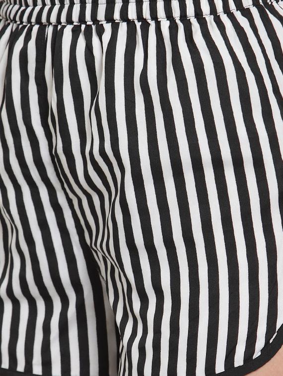 high rise striped shorts - 16725880 - Zoom Image - 5