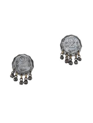 silver brass studs earring - 16733308 - Standard Image - 2