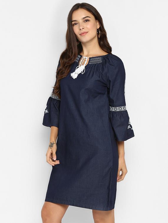 tassel tie up contrast embroidered sheath dress - 16737278 - Zoom Image - 2