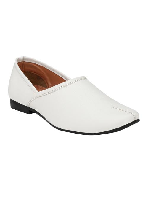white leatherette slip on jutis - 16743631 - Standard Image - 1