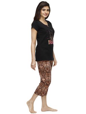 round neck tee with nightwear capri set - 16745141 - Standard Image - 2