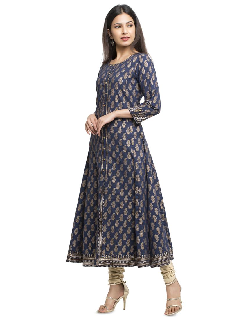 foil printed flared kurta - 16745294 - Zoom Image - 2